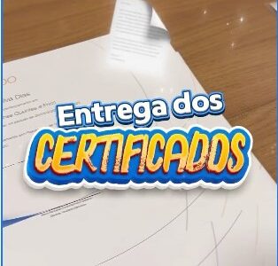 Entrega de Certificado do Curso de Gastronomia